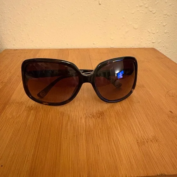 NEW MICHAEL KORS Avila Tortoise Sunglasses With Case & Cloth M2739S new No Tags - Picture 2 of 7